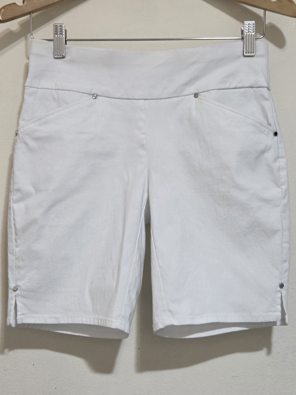 INC International Concepts White Women’s Bermuda Shorts